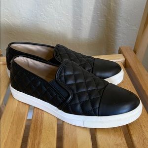 Black Steve Madden keds